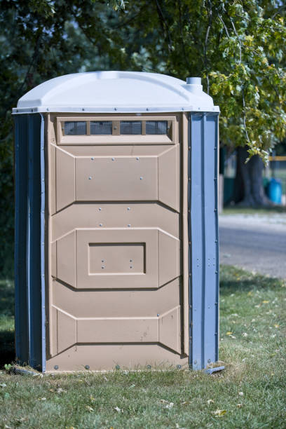 Best Portable bathroom rental  in Bella Vista, CA